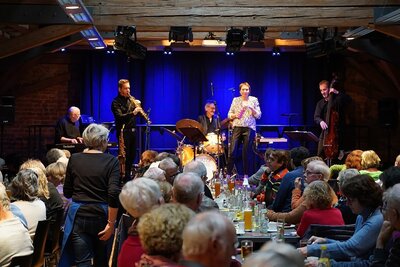 Fotoalbum Jazz in Time- Konzert  Frühstück im Kulturstadel Hüttisheim Im Rahmen der Aktion 100.000