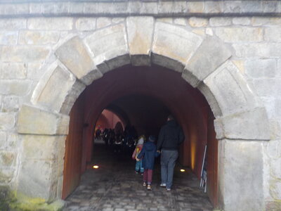 Vorschaubild: Der Schlosseingang war ein cooler Tunnel.