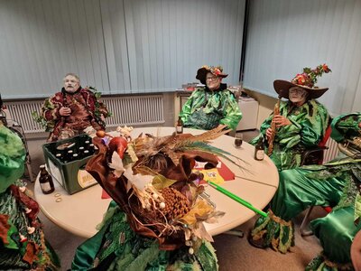 Foto des Albums: Sitzung (1) VO-TI-FE-LA