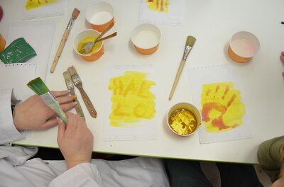&copy; Ch.  Weisheit - Magischer Handabdruck 2  (Bild vergr&ouml;&szlig;ern)