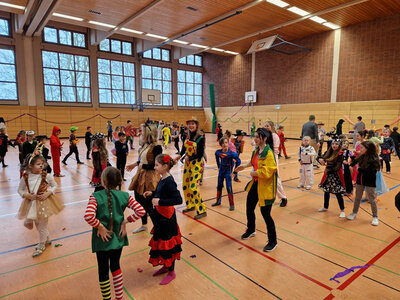 Foto des Albums: 2023_02_Faschingsparty