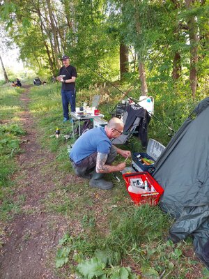Foto des Albums: Nachtangeln Erwachsene