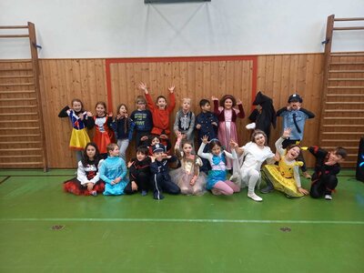 Foto des Albums: Fasching 2023 und Verabschiedung Frau Jordy