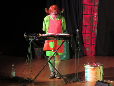 Foto des Albums: Musiktheater NOBEL-POPEL: Fasching für Grundschulkinder