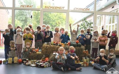 Erntedankfest 2021 unter dem Motto "Querbeet"  (mehr zu finden unter Veranstaltungen)  (Bild vergr&ouml;&szlig;ern)