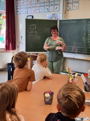 Die Zahnprophylaxe in den Klassen  (Bild vergr&ouml;&szlig;ern)