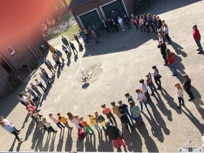 Friedensaktion_3  (Bild vergr&ouml;&szlig;ern)