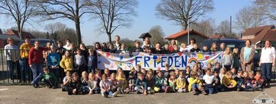 Friedensaktion_5  (Bild vergr&ouml;&szlig;ern)