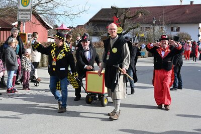 Foto des Albums: Rosenmontag 2023 - Fotos Werner Schachtner