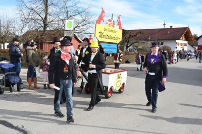 Foto des Albums: Rosenmontag 2023 - Fotos Werner Schachtner