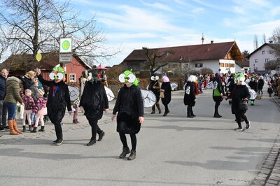 Foto des Albums: Rosenmontag 2023 - Fotos Werner Schachtner