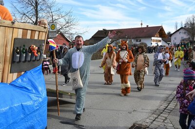 Foto des Albums: Rosenmontag 2023 - Fotos Werner Schachtner