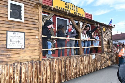 Foto des Albums: Rosenmontag 2023 - Fotos Werner Schachtner