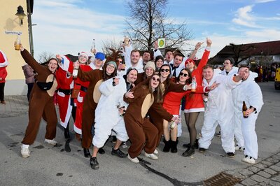 Foto des Albums: Rosenmontag 2023 - Fotos Werner Schachtner
