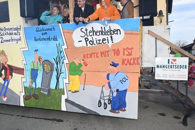Foto des Albums: Rosenmontag 2023 - Fotos Werner Schachtner