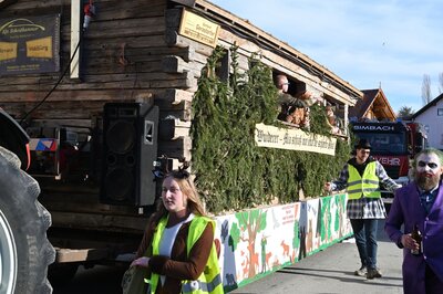 Foto des Albums: Rosenmontag 2023 - Fotos Werner Schachtner