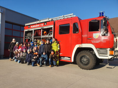 Foto des Albums: Spannender Besuch bei der Feuerwehr