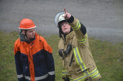 Foto des Albums: Prüfung und Weiterbildung Drehleiter