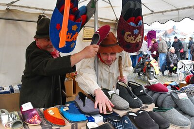 Foto des Albums: Karaseks 70. Naturmarkt