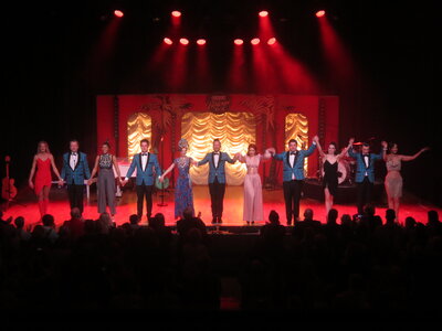 Foto des Albums: FIREBIRDS BURLESQUE SHOW
