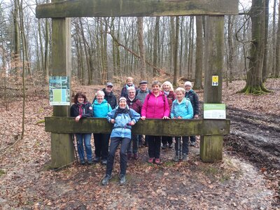 Gruppenbild mit Rahmen  (Bild vergr&ouml;&szlig;ern)