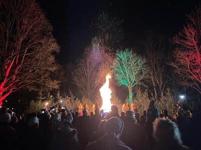 Hexenfeuer  (Bild vergr&ouml;&szlig;ern)