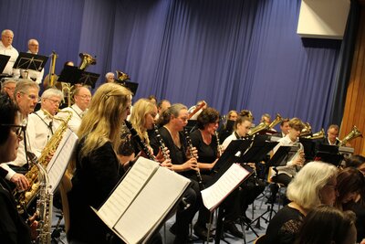 Foto des Albums: Musikverein Waldsolms begeistert mit seinem Konzert (03. 04. 2023)