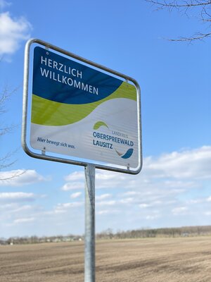 Fotoalbum 35 Mal „Herzlich Willkommen“ in Oberspreewald-Lausitz