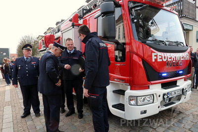 Foto des Albums: Die neue Drehleiter ist da