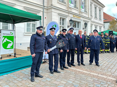 Foto des Albums: Die neue Drehleiter ist da