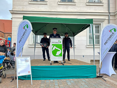 Foto des Albums: Die neue Drehleiter ist da