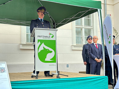 Foto des Albums: Die neue Drehleiter ist da