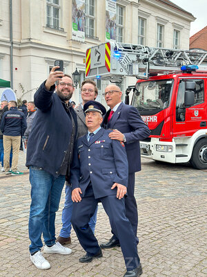 Foto des Albums: Die neue Drehleiter ist da