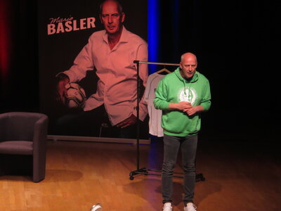 Foto des Albums: BASLER ballert
