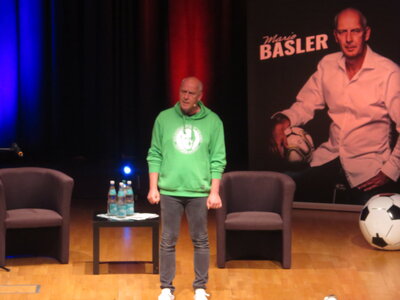 Foto des Albums: BASLER ballert
