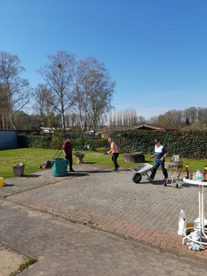 Foto des Albums: Arbeitseinsatz