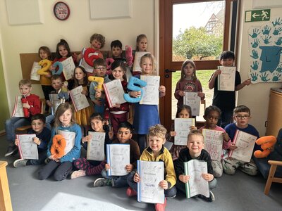 Fotoalbum Vorschüler haben das Zahlenland erfolgreich absolviert