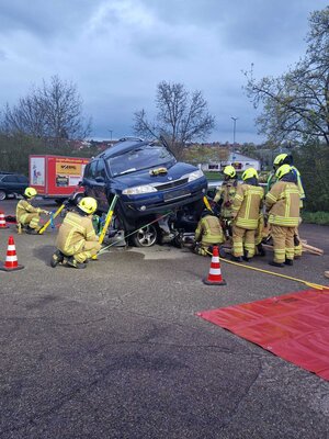 Foto des Albums: Übung Technische Hilfeleistung Verkehrsunfall