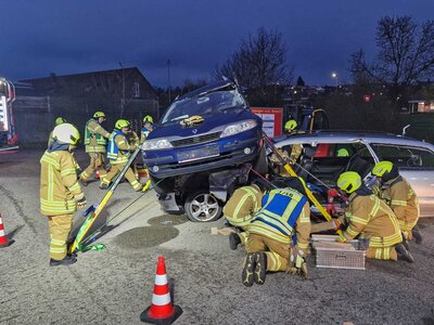 Foto des Albums: Übung Technische Hilfeleistung Verkehrsunfall