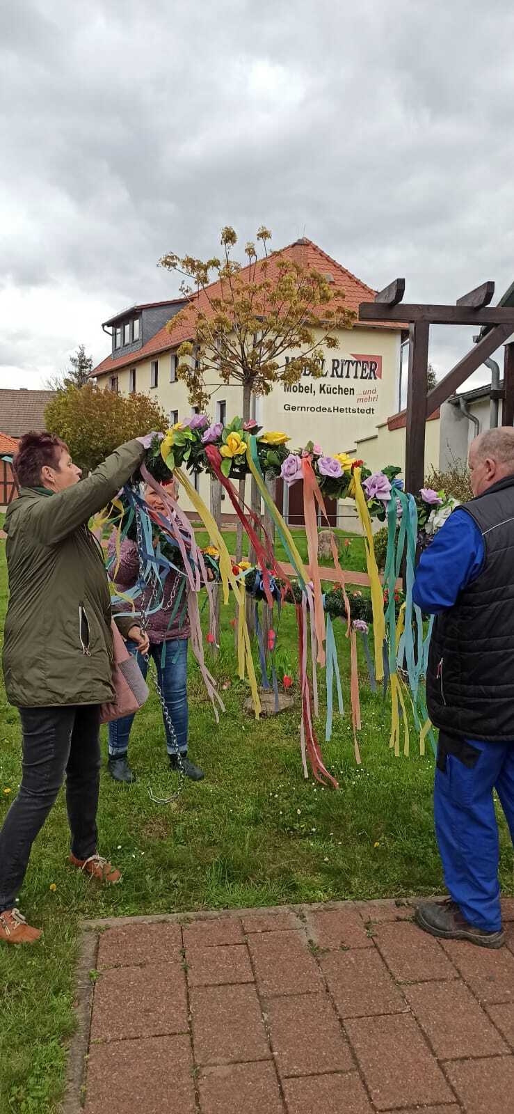 Bild : Aufstellen Maibaum 2023