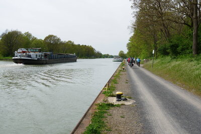 Am Mittellandkanal  (Bild vergr&ouml;&szlig;ern)
