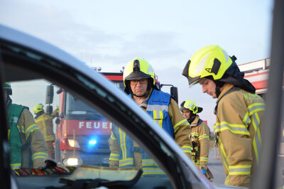 Foto des Albums: Übung Technische Hilfeleistung Verkehrsunfall