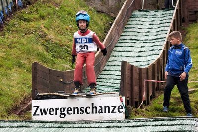 Foto des Albums: Baumblütenspringen 2023