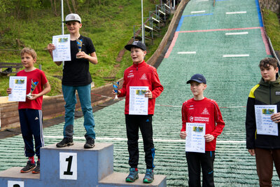 Foto des Albums: Baumblütenspringen 2023
