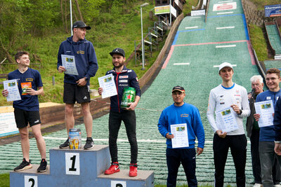 Foto des Albums: Baumblütenspringen 2023
