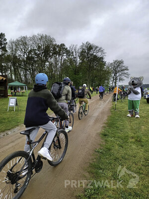 Foto des Albums: Anradeln 2023: Regen und Kälte getrotzt