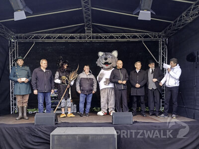 Foto des Albums: Anradeln 2023: Regen und Kälte getrotzt