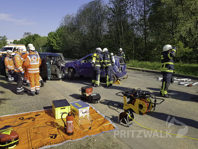Foto des Albums: Stadtausbildungstag der Feuerwehren diesmal in Falkenhagen