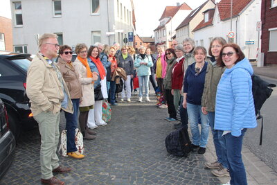 Bild 1 von 12  (Bild vergr&ouml;&szlig;ern)