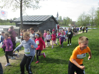 Foto des Albums: Kinder laufen für Kinder (19. 05. 2023)